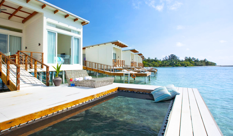 康杜玛水上别墅：马尔代夫家庭度假的极致体验